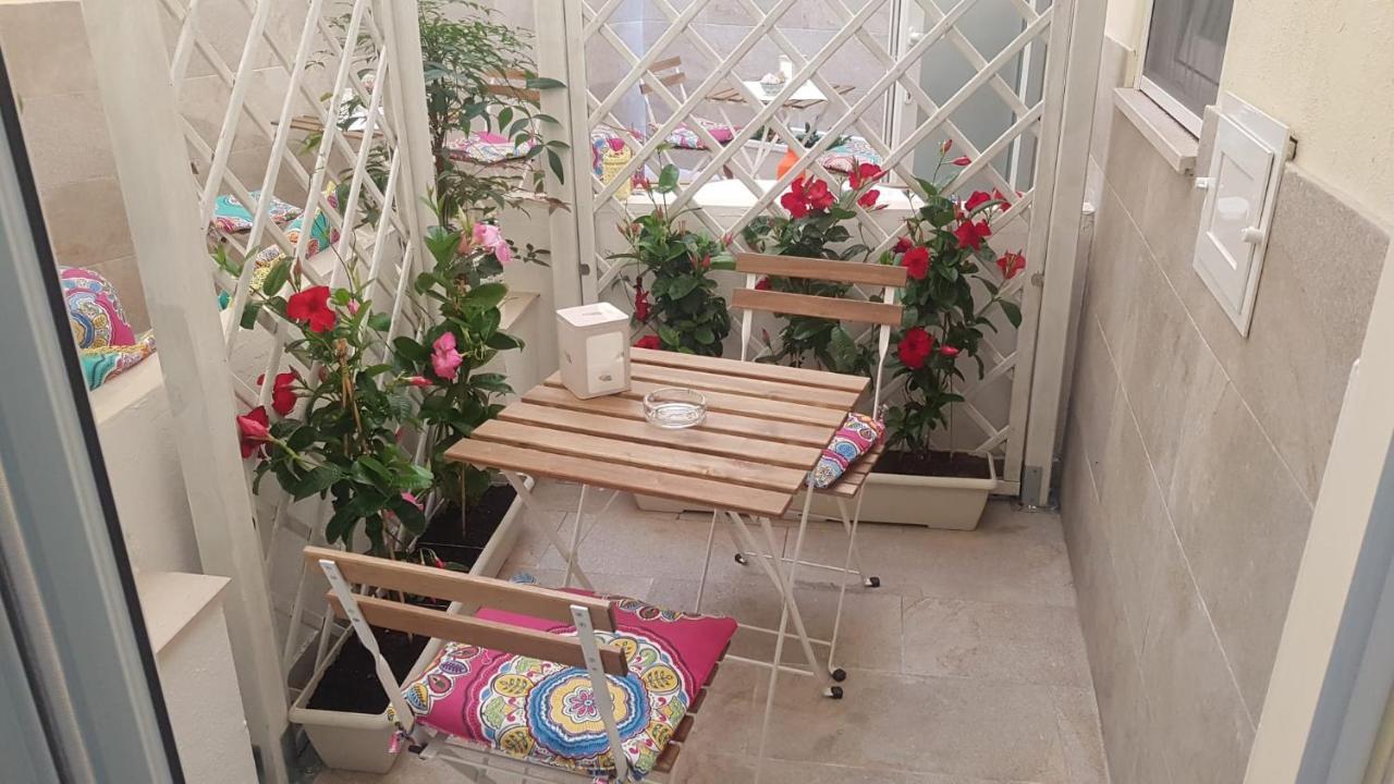 Dimora Fantasia Charme B&B Μπάρι Εξωτερικό φωτογραφία